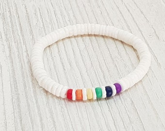 Bracelet Surfer Beach 5 mm, Collection Pride, Boho Island Beachwear, Mode OBX, Bijoux Surfeur, Bracelet d'amitié Puka Shell, LGBT/ BG2895