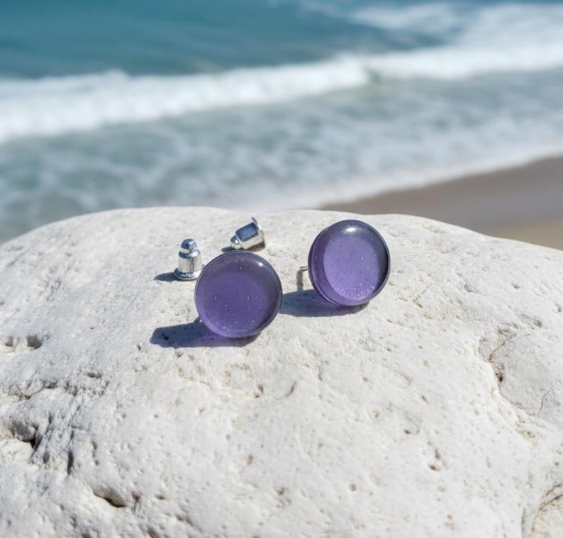 Round 12mm natural Capiz shell earrings in minimalist style Lavender