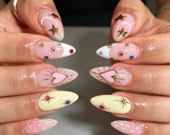 Custom French Star Press on Nails , Heart  Nails,Wedding  Nails, Girl Gift,Birthday Gift,Almond nails,Gift