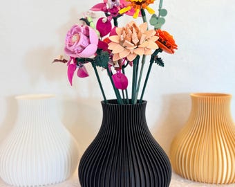 3D Printed LEGO Flower Vase with Insert, Flower Frog Vase for LEGO Botanical Sets, Ribbed Modern Minimalist Decor, Gift for LEGO Fans