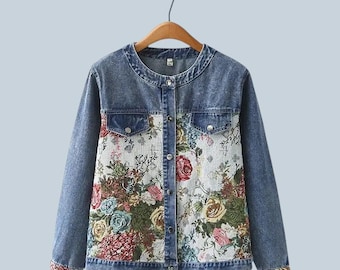 Chaqueta vaquera vintage con estampado floral, estilo casual de verano, cuello redondo y cierre de botones.
