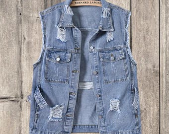 Chaleco vaquero vintage, cárdigan urbano con bolsillo y borde sin rematar.