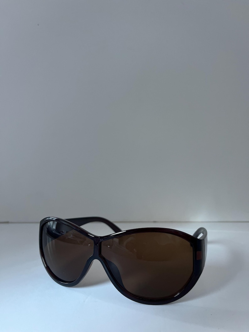 Occhiali da sole oversize anni '90 con lenti sfumate e design "occhi di rana". Chocolate Brown