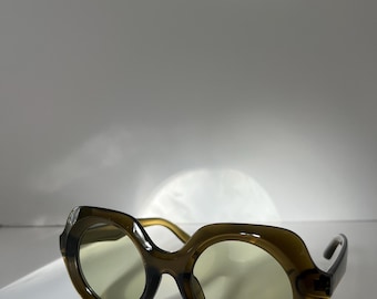Oversized 70s  frame green lens rounded sunglasses Vintage shades