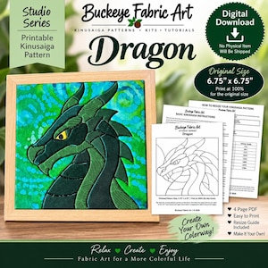 Op de afbeelding: Een digitale download voor een Kinusaiga stofkunstpatroon genaamd Dragon. Bevat een ingelijst voorbeeld van een groene draak, printbare instructies en een formaatgids. De originele afmeting is 17,15 cm bij 17,15 cm.