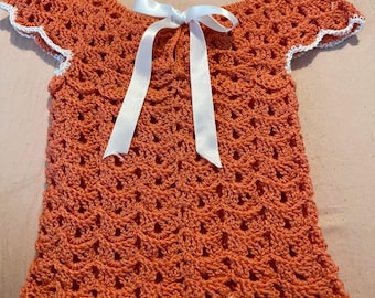 VESTIDO DE NIÑA HECHO A MANO