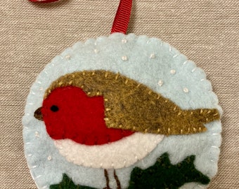 Robin Felt Christmas Decoration Pattern and Tutorial PDF