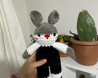 手作りのうさぎのぬいぐるみ