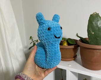 手作りのカタツムリのぬいぐるみ