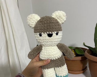 手作りのクマのぬいぐるみ