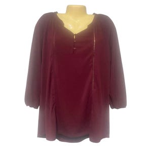 Womens Burgundy L Tunic Top With Button Front Accent 3/4 Sleeve