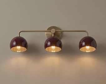 Lámpara de pared triple color burdeos, luz de tocador moderna, aplique de baño minimalista, accesorio de latón.