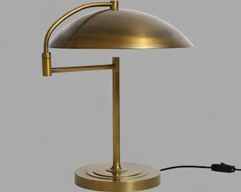 Lámpara de escritorio moderna de latón de mediados de siglo, lámpara de mesa giratoria ajustable