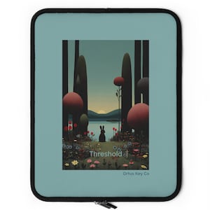 Threshold christelijke laptophoes | Op geloof geïnspireerde laptoptas met artwork van wilde bloemen van konijn en dageraad