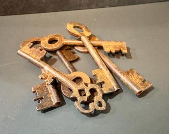 Random Cast Iron Key for Witchcraft, Spell Work, and Rituals