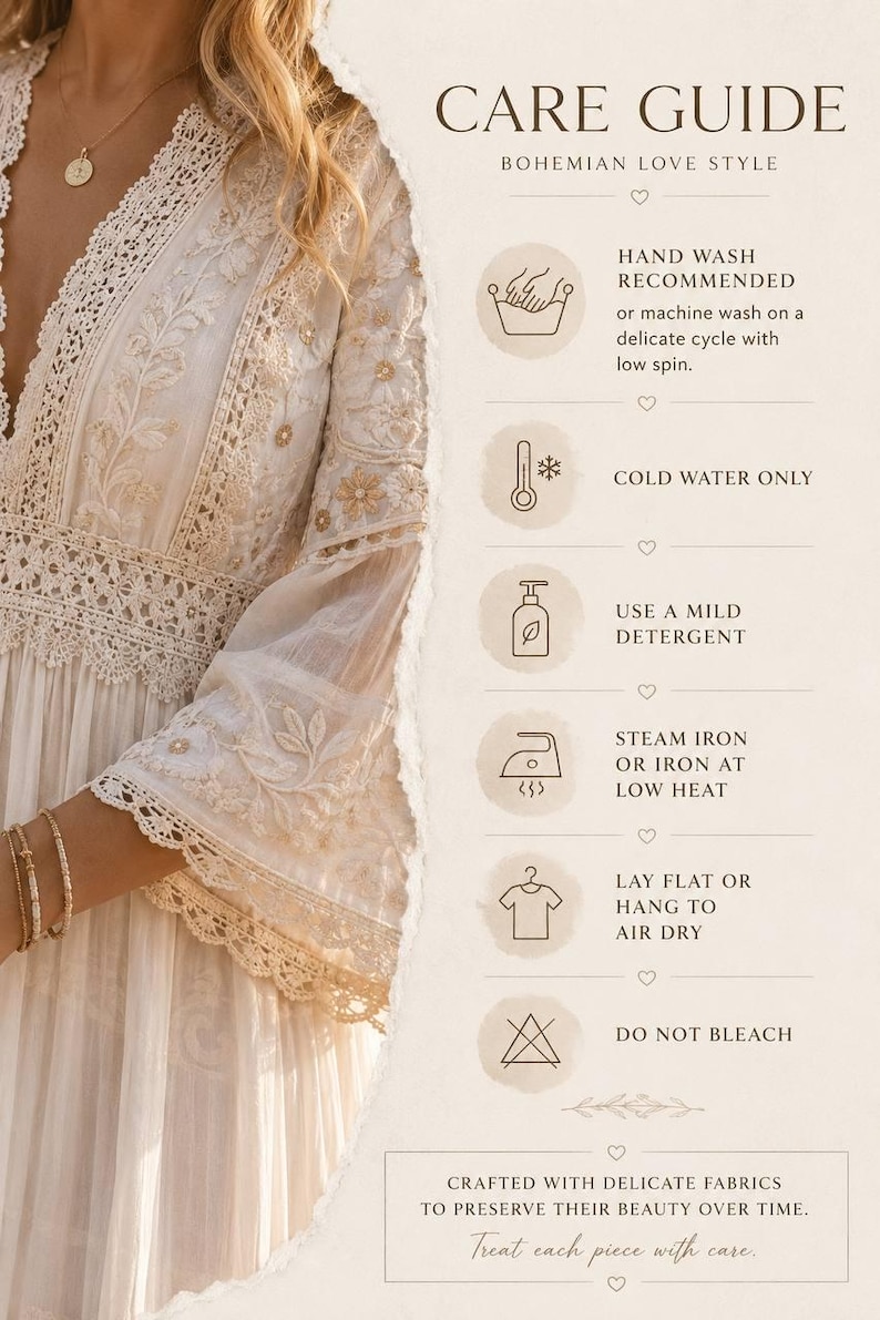 Pu&ograve; includere: Un abito color crema con pizzo intricato e ricami floreali, accompagnato da una guida alla cura. La guida elenca le istruzioni: lavaggio a mano, solo acqua fredda, detersivo delicato, stiratura a vapore, asciugatura all'aria e non candeggiare.