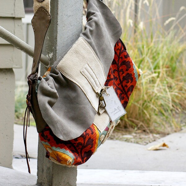 Women’s Travel Bag with Suede