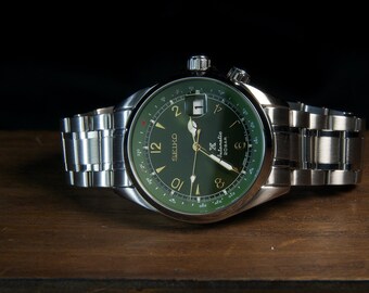 Seiko Alpinist Emerald Green Dial | Vintage Refurbished Automatic 7S26 | Gold Men’s Dress Watch | Elegant Mechanical Timepiece | Luxury Gift