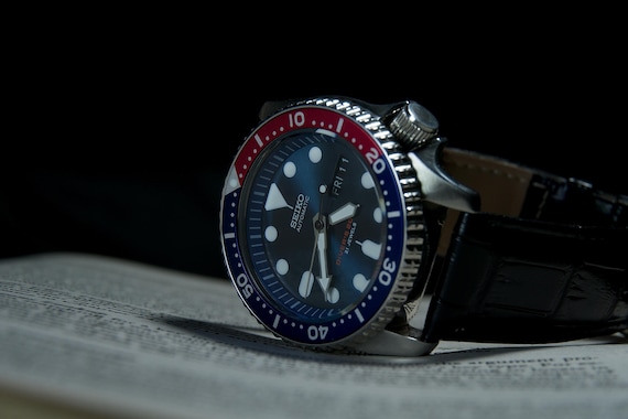 Seiko Automatic Diver Watch Classic Pepsi Dial Men's Luxury Timepiece Caliber 7S26 Refurbished Premium Mechanical Wristwatch Blue Dial