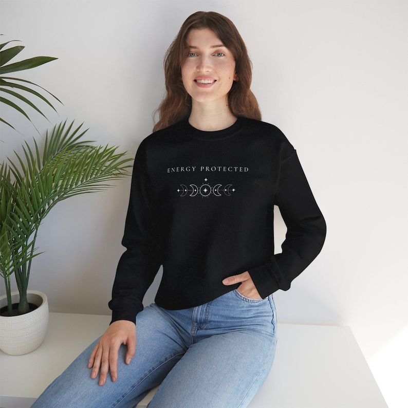 Haftowany sweter z okrągłym dekoltem i fazami księżyca, niebiański sweter unisex, czarowniczy, duchowy strój zdjęcie 1