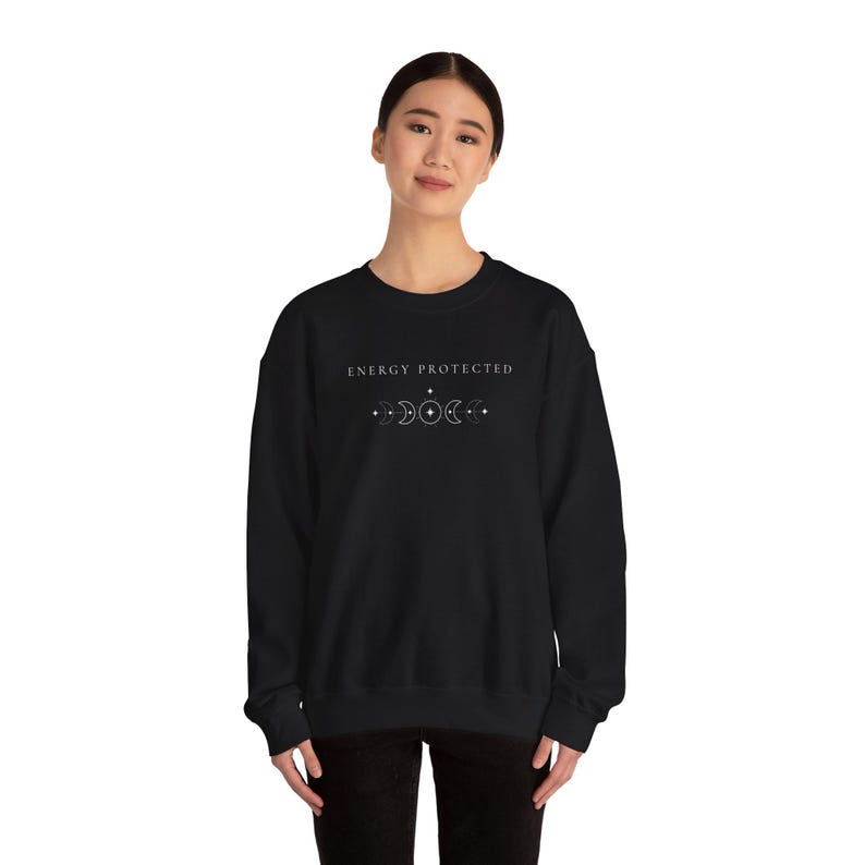 Haftowany sweter z okrągłym dekoltem i fazami księżyca, niebiański sweter unisex, czarowniczy, duchowy strój zdjęcie 3