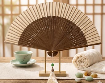 Handgemaakte waaier van bamboe en natuurlijke zijde – Japanse stijl