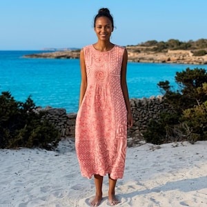 Boho-Midikleid, ärmelloses Midikleid, geblümtes Midikleid, lässiges Sommerkleid mit Taschen, lockeres Strandkleid für Damen