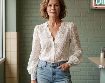 Vintage kanten damesblouse, witte gehaakte top met v-hals, elegant boho-shirt met lange mouwen, vrouwelijke casual kanten blouse