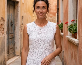 Women’s Sleeveless Lace Blouse, Floral Round Neck Summer Top, Elegant Boho Women’s Blouse, Chic Casual Lace Shirt