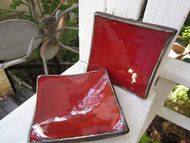 Two Christmas Red Ceramic Dishes Serving Plates Holiday Decor image 4