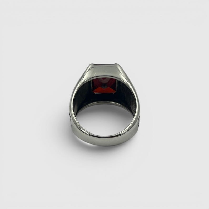 Men’s Rectangular Ruby Statement Ring, Handmade 925 Sterling Silver with Engraved Scrollwork imagen 10