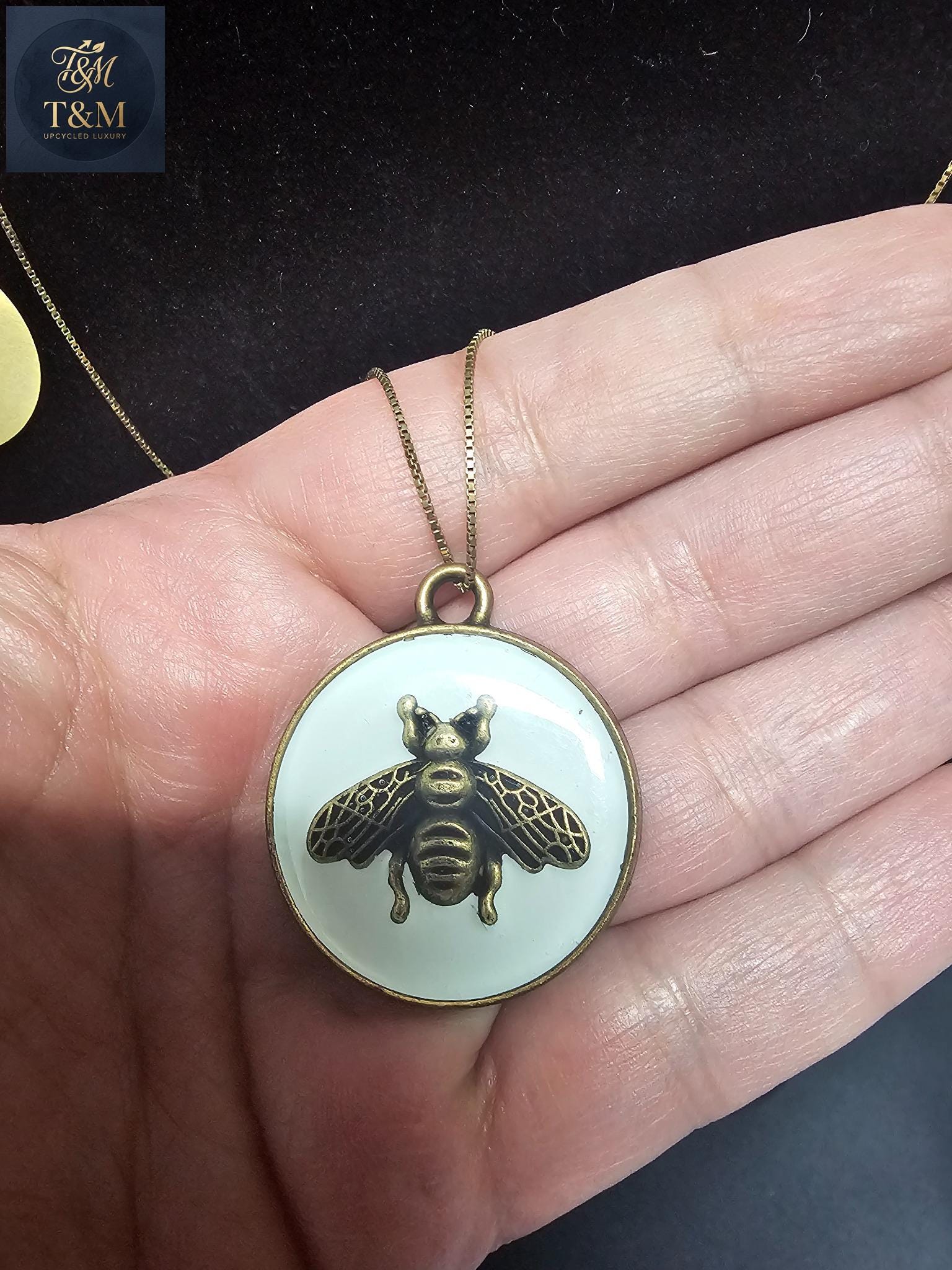 Gucci Bee Necklace - Etsy