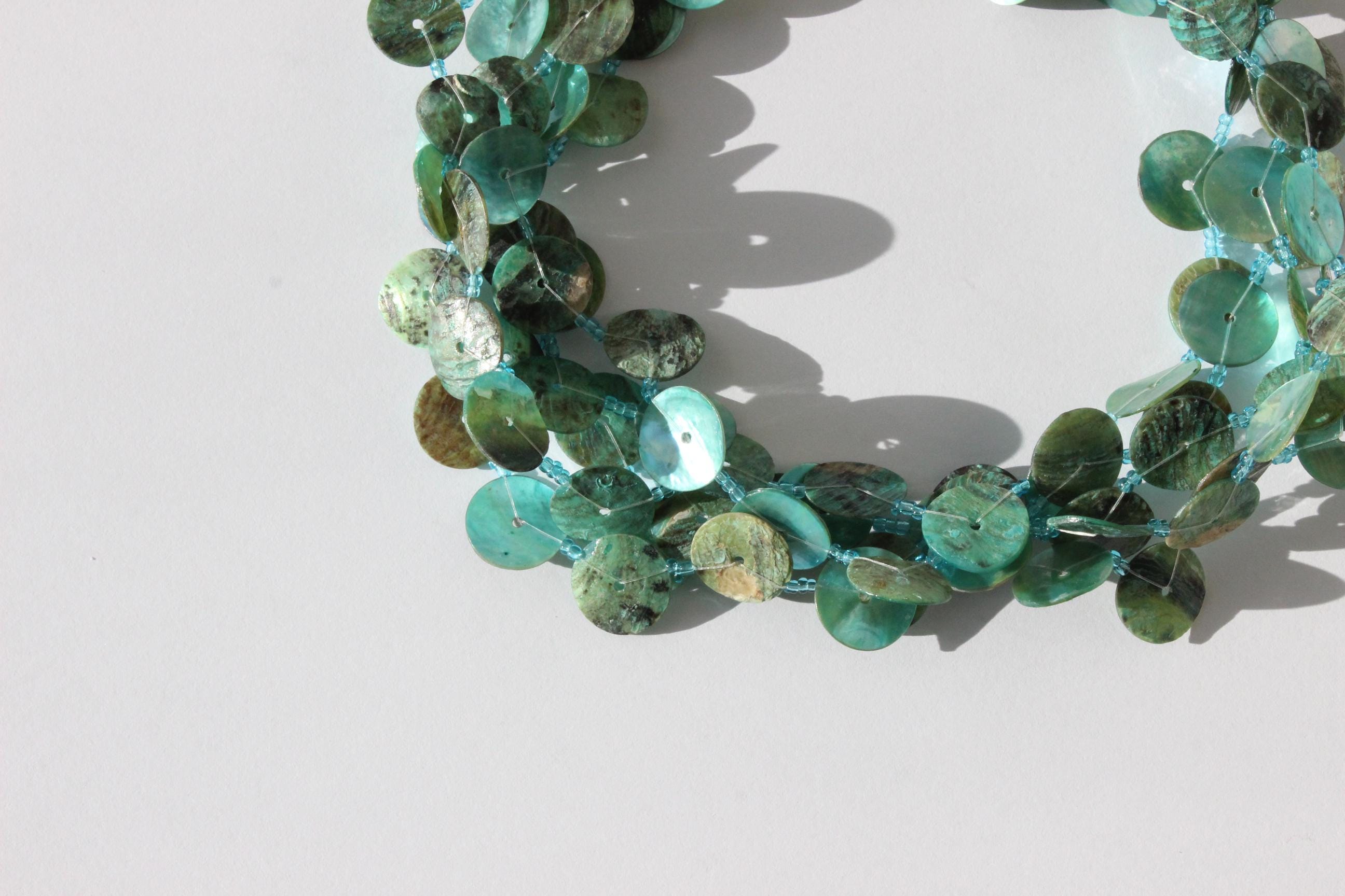 FRENCH COLLECTION 90s Capiz Shell / Mother of Pearl Disc Choker ...