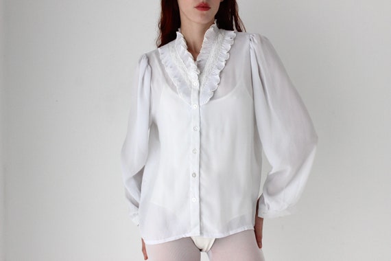 80s Edwardian Ruffle Collar White Frill Long Sleeve Blouse 80s Edwardian Ruffle Collar White Frill Long Sleeve Blouse