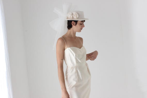 Vintage 90s Ivory Raw Silk Bridal Flower Millinery Hat With  display picture 1