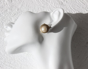 80s Small Gold Tone Metal & Pearl Clip On Wedding Earrings