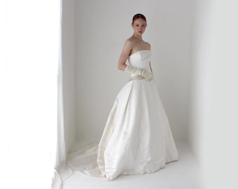1990s Vintage Amsale Bridal Couture White Duchess Silk Satin Strapless Drop Waist Wedding Ballgown w/ Full Voluminous Skirt
