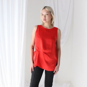 90s Pure Silk Minimal & Relaxed Sleeveless Tank Top in Red - Unworn Vintage Stock