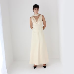 1990s Vintage VERA WANG Minimal Plunge Neck A-Line Buttercream Duchess Satin Formal Gown
