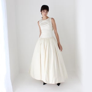 1990s Vintage Amsale Cream Duchess Satin Minimal High Neck & Full Voluminous Skirt Layered Tulle Wedding Gown w/ 3D Rosette Flowers