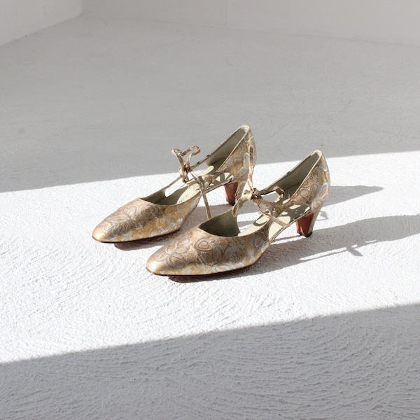 60s Roger Vivier for Saks Fifth Ave Gold Brocade Metallic Delicate Tie Up Cinderella D'Orsay Courtier Heels ~ Euro 37