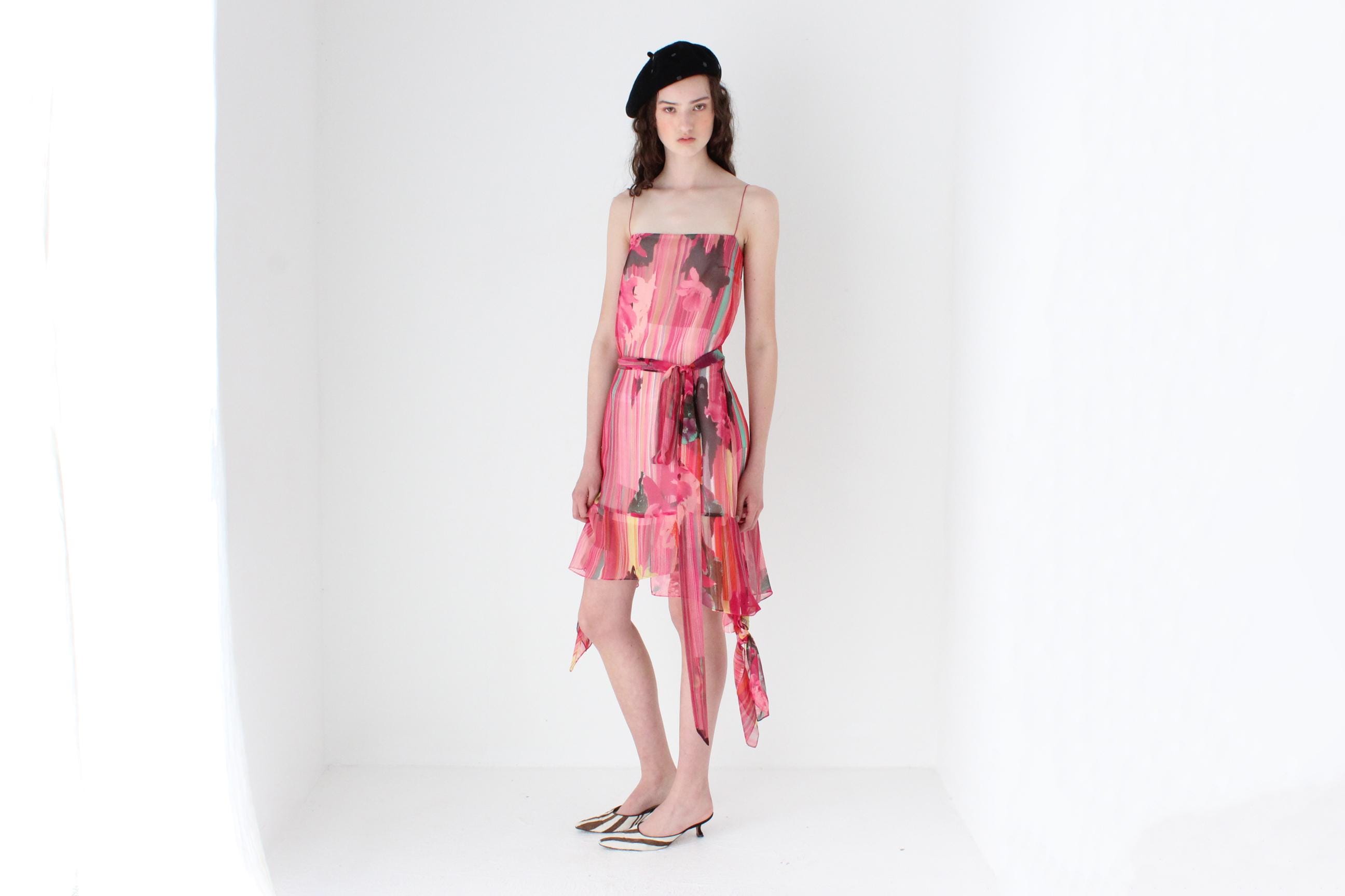 camila broderie asymmetric hem dress Asymmetrical opening dress - T1
