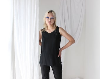 90s Pure Silk Minimal & Relaxed Sleeveless Tank Top in Black - Unworn Vintage Stock