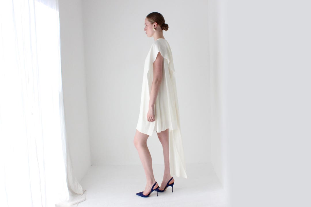 alexander mcqueen ivory dress Alexander McQueen Silk Crepe Cape Dress in Ivory - Princess Charlotte  Dresses