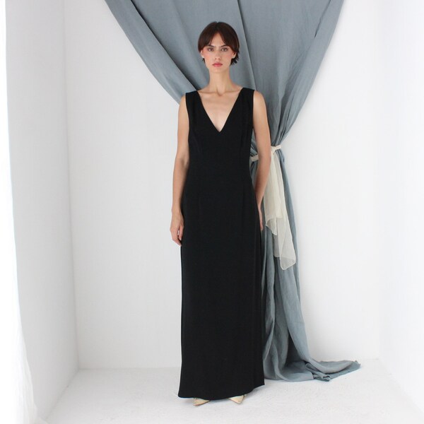 MADE IN ITALY Elegant 80s 'Oliver by Valentino' Crepe V Neck Fitted Cocktail / Formal Gown w/ Thigh Split
