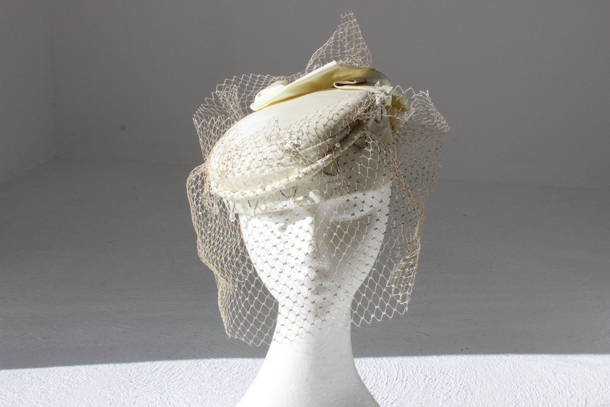 60s Cream Taffeta, Beading & Golden Net Sculptural Bridal  display picture 1