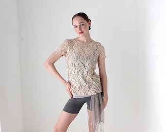 BALLETCORE Vintage Designer Y2K DKNY Cream Lace Fitted Cropped Tee / Crop Top