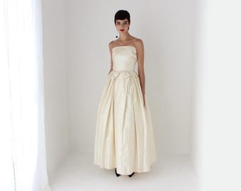 Divine 1990s Vintage Cream Silk Taffeta Strapless Bridal Gown w/ Matching Organza Shawl