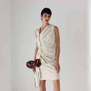 2000s Vintage VERA WANG Textural Gathered Neutral Mini Cocktail Dress for Elopement / Reception / Bridal Shower / Wedding