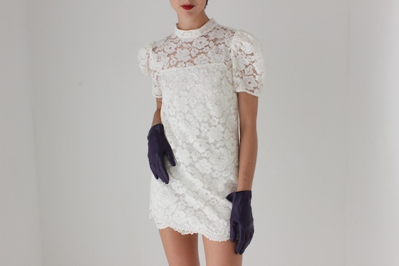 marc jacobs white lace dress Marc Jacobs White Floral Lace Mini Dress, Brand Size 0